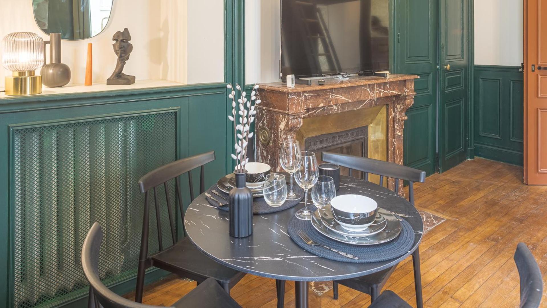 Bonappart 1 - Charme Napoleonien & Confort Troyes Exterior photo
